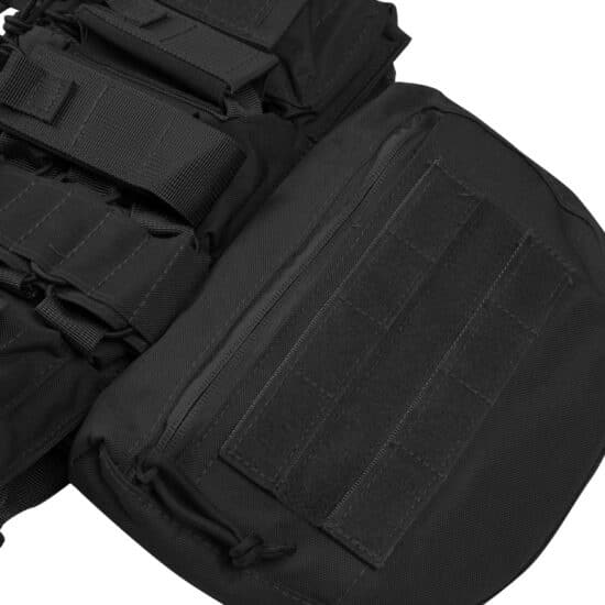 DELTA_SIX_Tactical_Chest_Vest_mit_Haengetasche_close.jpg